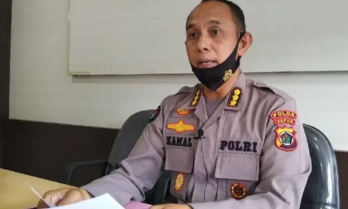 Brutal! KKB Papua Bakar Perumahan Guru di Kabupaten Puncak