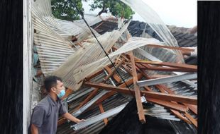 28 Rumah di Jebres Solo Rusak Diterjang Angin Puting Beliung