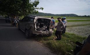 Mobil Tertabrak KA di Prambanan, Sopir dan Penumpang Lolos dari Maut