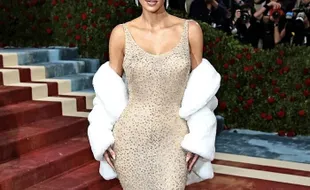 Kim Kardashian Pakai Gaun Ikonik Marilyn Monroe di Met Gala 2022