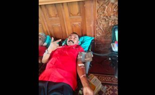 Rudy Ikut Donor, DPC PDIP Solo Himpun 221 Kantong Darah