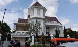 Tahu Rumah Putih Belanda di Tengah Boyolali Kota? Bisa Buat Prewed Lo!