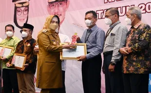 Sritex Borong 12 Penghargaan TJSLP Award dari Pemkab Sukoharjo