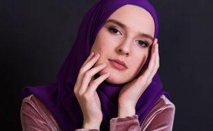 Agar Tampil Flawless Seharian, Perhatikan Tips Makeup Lebaran 2022 Ini