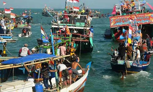 Mengenal Tradisi Lomban dan Larungan di Jepara, Digelar Seusai Lebaran