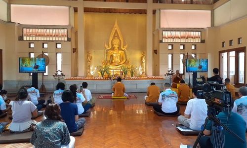 Obati Kangen, Umat Buddha Solo Rayakan Waisak di Vihara Dhamma Sundara