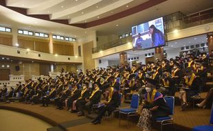 Akhirnya! Undip Gelar Wisuda Secara Luring, Perdana Sejak Pandemi