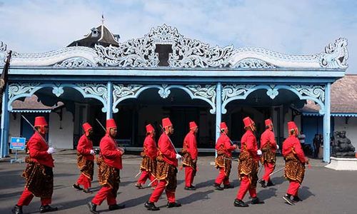 Catur Gatra Tunggal Keraton Surakarta, Kombinasi Jagad Alit dan Jagad Gede