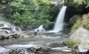 Air Terjun Guci Tegal, Tempat Pesugihan di Gunung Slamet