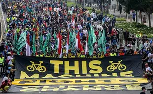 Aksi Greenpeace & Bike2Work Peringati Hari Lingkungan Hidup Sedunia