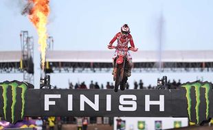 Crosser Asal Slovenia Tim Gajser Sapu Bersih 2 Race MXGP Indonesia