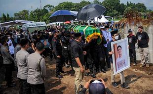 Foto-Foto Prosesi Pemakaman Eril Anak Ridwan Kamil di Cimaung Bandung