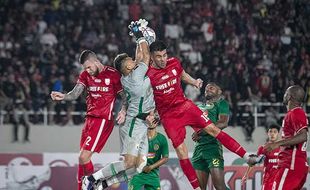 Foto-Foto Persis Solo Ditahan Imbang PSS Sleman Laga Piala Presiden