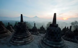 Kisah Candi Borobudur yang Sempat Divonis Sakit "Kanker Batu"