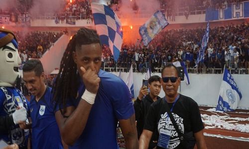 Cetak Brace ke Mantan, Pelatih Arema: Carlos Fortes Tidak Tampil Bagus