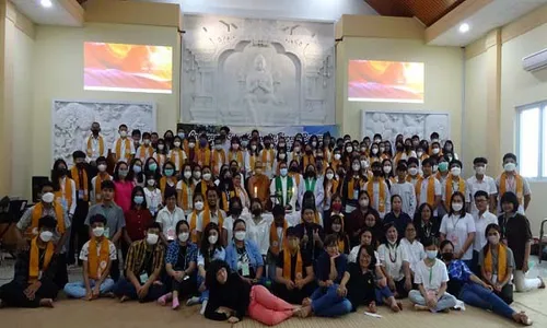 Unik! Jelang Sakramen, Jemaat Gereja di Semarang Ini Kunjungi Wihara