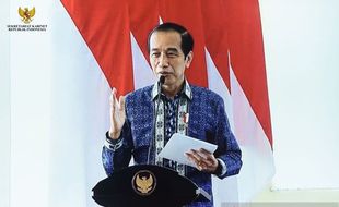 Ingatkan Ibu-Ibu, Jokowi: Jangan Tiap Tahun Punya Anak