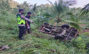 Mobil Selep Kayu Terjun ke Jurang di Wonogiri, Satu Orang Meninggal