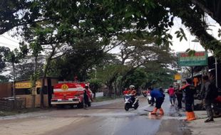 Warga Protes Proyek Pasar Nglangon Sragen, Material Tanah Berceceran