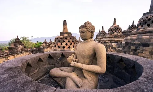 Wisatawan ke Borobudur Mencapai 1,2 Juta Orang