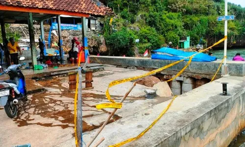 Dihantam Gelombang Tinggi, Talut di TPI Baron Gunungkidul Jebol