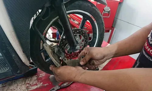 Tanda Kampas Rem Motor Harus Diganti, Jangan Remehkan