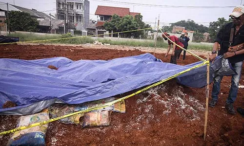 Heboh Beras Diduga Bansos Presiden Dikubur di Depok, Ini Wujudnya