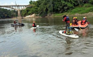 Napak Tilas Peradaban Sungai Lewat Ekspedisi Bengawan Solo