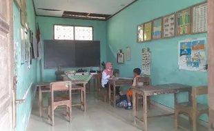 Cuma Dia Siswa Baru di SDN 4 Pare Wonogiri, Haikal Ngaku Enggak Apa-apa