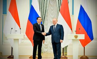 Momen Presiden Jokowi Bertemu Presiden Putin di Istana Kremlin Rusia