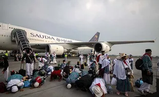 450 Jemaah Haji Kloter 1 Debarkasi Surabaya Tiba di Tanah Air