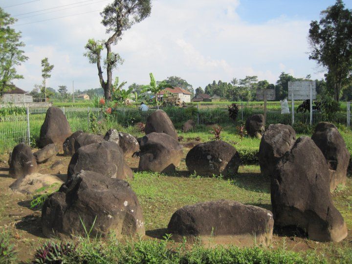 Peninggalan Megalitikum Pemuja Gunung Lawu dan Gunung Jobolarangan Karanganyar