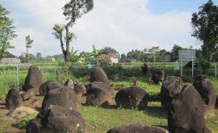 Peninggalan Megalitikum Pemuja Gunung Lawu dan Gunung Jobolarangan Karanganyar