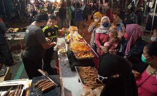 Gibran Pastikan Night Market Kembali ke Ngarsopuro Solo, Pedagang Diminta Sabar