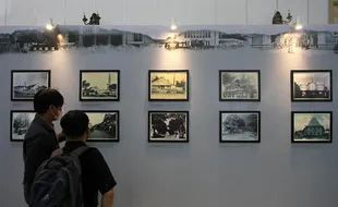 Melihat Sejarah Solo Tempo Dulu di Pameran Foto Monumen Pers