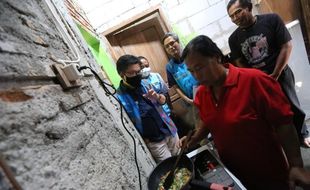 Masak Telur Lebih Cepat, Ini Kesaksian Warga Solo Pakai Kompor Induksi