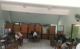 Hari Terakhir PPDB, Pendaftar Menumpuk Di SMKN 8 Solo, Kenapa Ya?