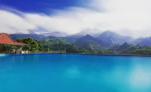 Indah Banget Lur! Soko Langit Wonogiri dengan View Lereng Gunung Lawu