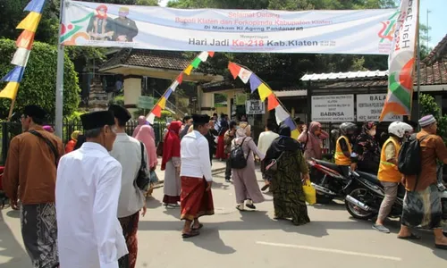 Makam Sunan Pandanaran Bayat Klaten Mendadak Banjir Peziarah, Ada Apa?