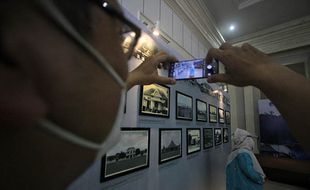 Workshop Fotografi di Monumen Pers, Belajar Menggali Ide Photo Story