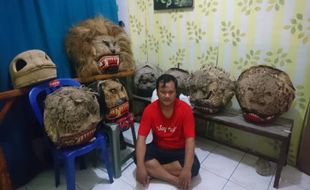 Wow, Pria Ponorogo Ini Keliling untuk Dokumentasikan Barongan Reog Tua