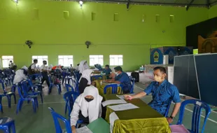 Akhirnya, 8 Siswa yang Namanya Hilang, Diterima di SMAN 1 Gondang