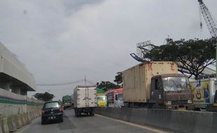 Tol Semarang-Demak Dipasang Girder, Ini Jalur Alternatif Bebas Macet