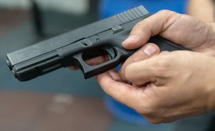 Glock 17 Senjata Jenderal, Kok Dipakai Bharada E Tembak Brigadir J?