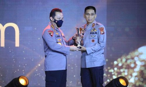 Mantan Penyidik KPK Dianugerahi Hoegeng Awards 2022