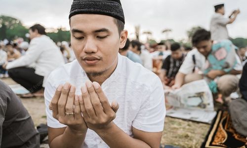 Bupati Klaten dan Pejabat Salat Iduladha di Halaman Masjid Raya