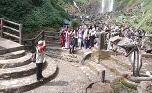 Eksistensi Jasa Foto di Grojogan Sewu Saat Ikuti Perubahan Zaman