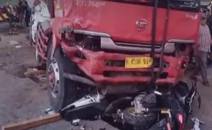 Kecelakaan Maut Cibubur: 4 Motor Nyelip di Kolong Truk Tangki Pertamina