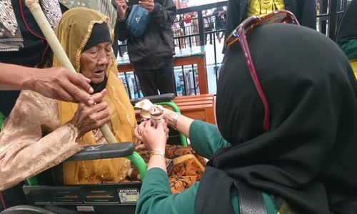 Berusia 120 Tahun, Ini Tips Panjang Umur Ala Mbah Lebruk Ponorogo