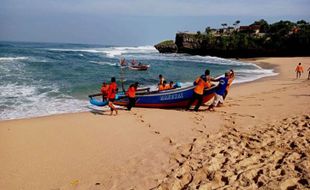 Terseret Ombak Pantai Drini, 1 Warga Grogol Sukoharjo Belum Ditemukan